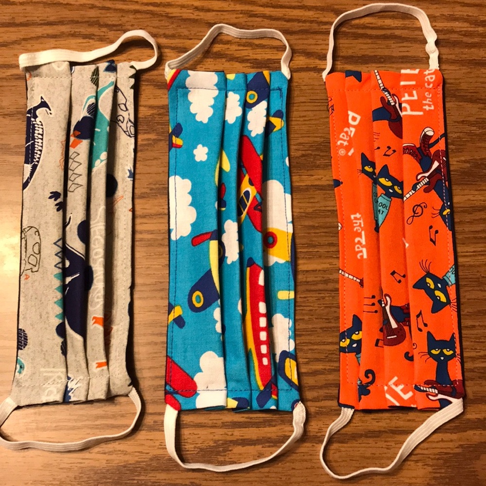 Child’s Face Mask-Pete The Cat-Dino’s-Airplane